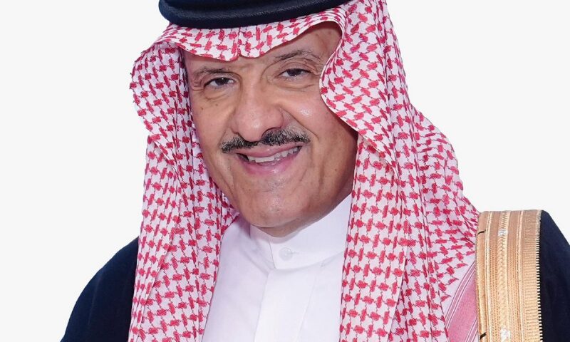 الأمير سلطان بن سلمان يهنئ القيادة بعيد الأضحى