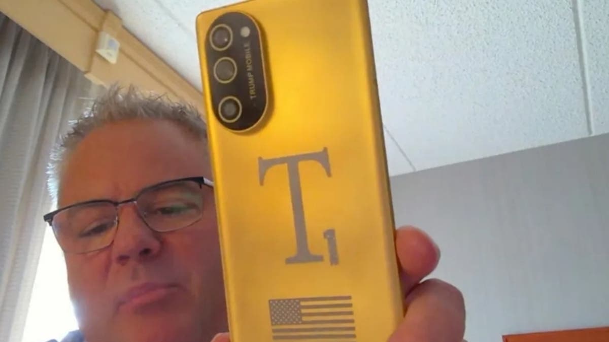 يرتبط بشركة HTC.. هاتف ترامب الجديد ليس أميركيًا بالكامل