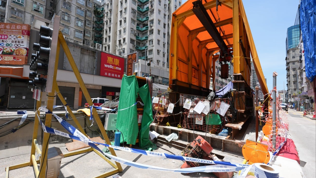 Construction worker struck by falling chain hoist in critical condition