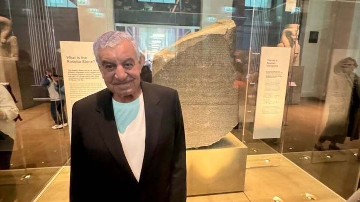 بعد 225 عاماً من خروجه وبمليون توقيع.. تحركات مصرية لاسترداد حجر رشيد