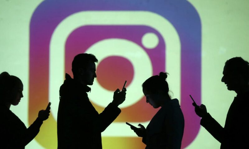 تقرير: “ميتا” تستغل “الأمهات المؤثرات” لتحسين صورتها بشأن سلامة الأطفال