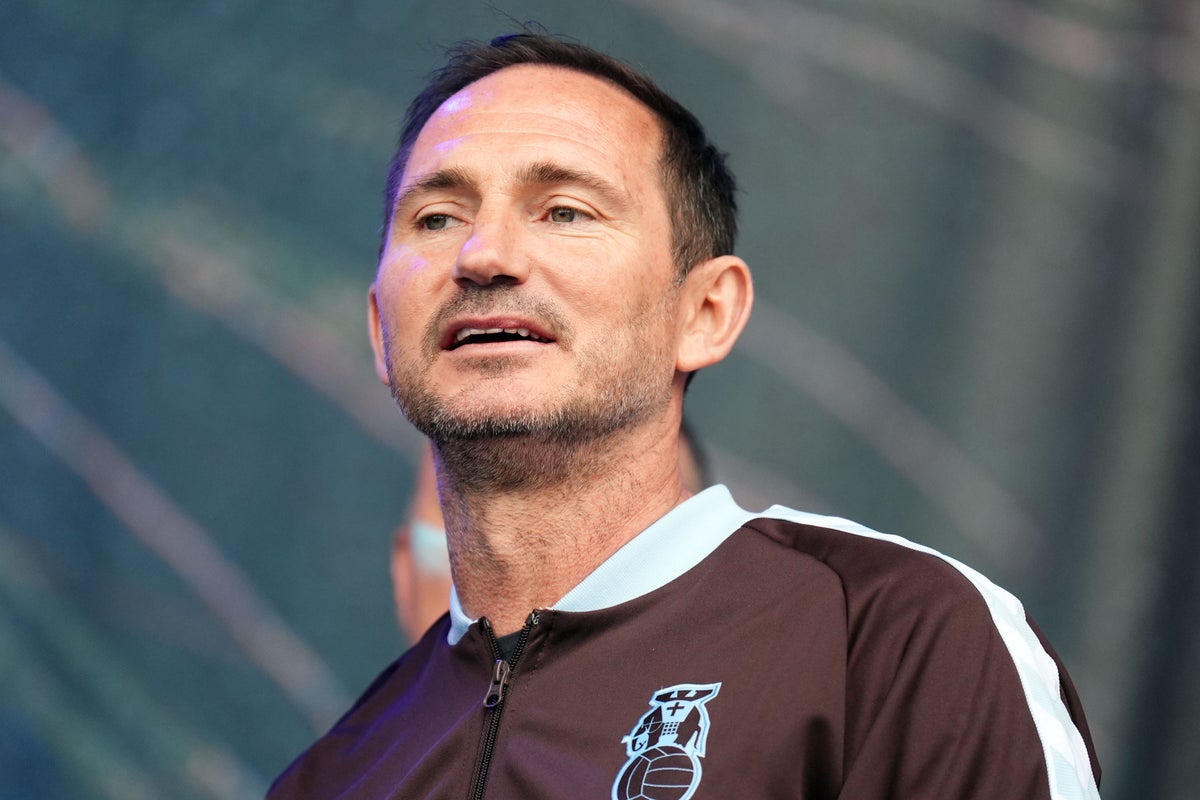 Frank Lampard receives LMA’s top honour and Sir Alex Ferguson’s praise