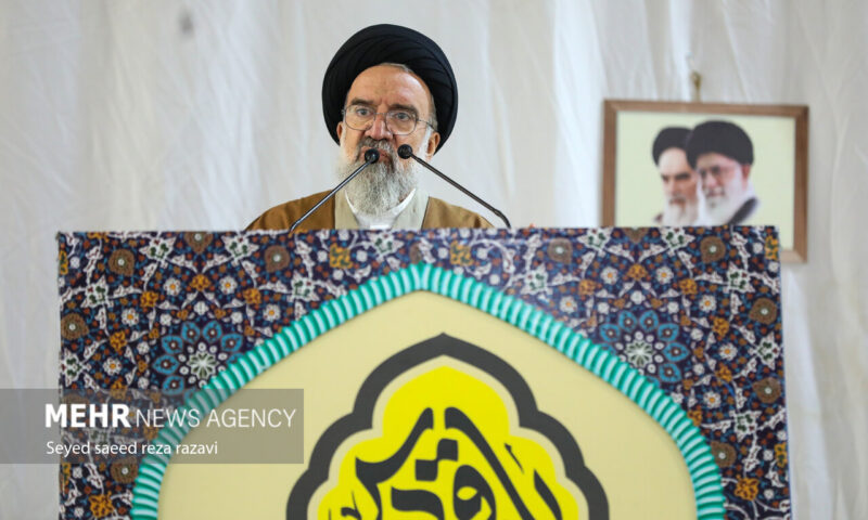 خطيب جمعة طهران: سیدفن حلم الأعداء لإرهاق الشعب الإيراني في القبور