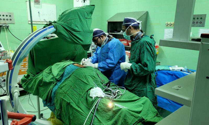 اجراء أول عملية جراحة متقدمة بتقنية العلاج الكيميائي داخل الصدر (HITHOC) في شرق البلا