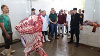 محافظ الجيزة يتفقد المجازر استعدادًا لعيد الأضحى ويؤكد الجاهزية لاستقبال الأضاحي