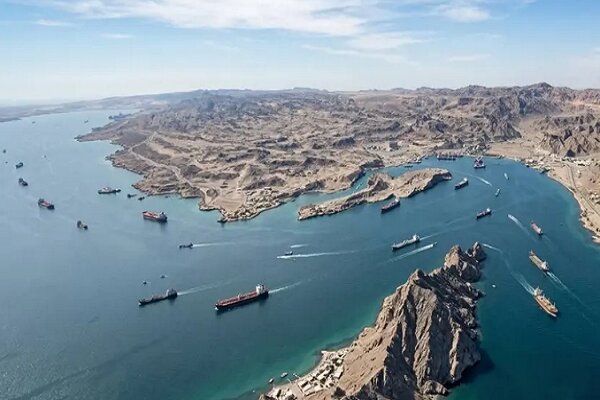 تبادل إطلاق نار بين القوات الإيرانية والقوات الامريكية..ماذا حدث في بندرعباس فجر اليوم؟!