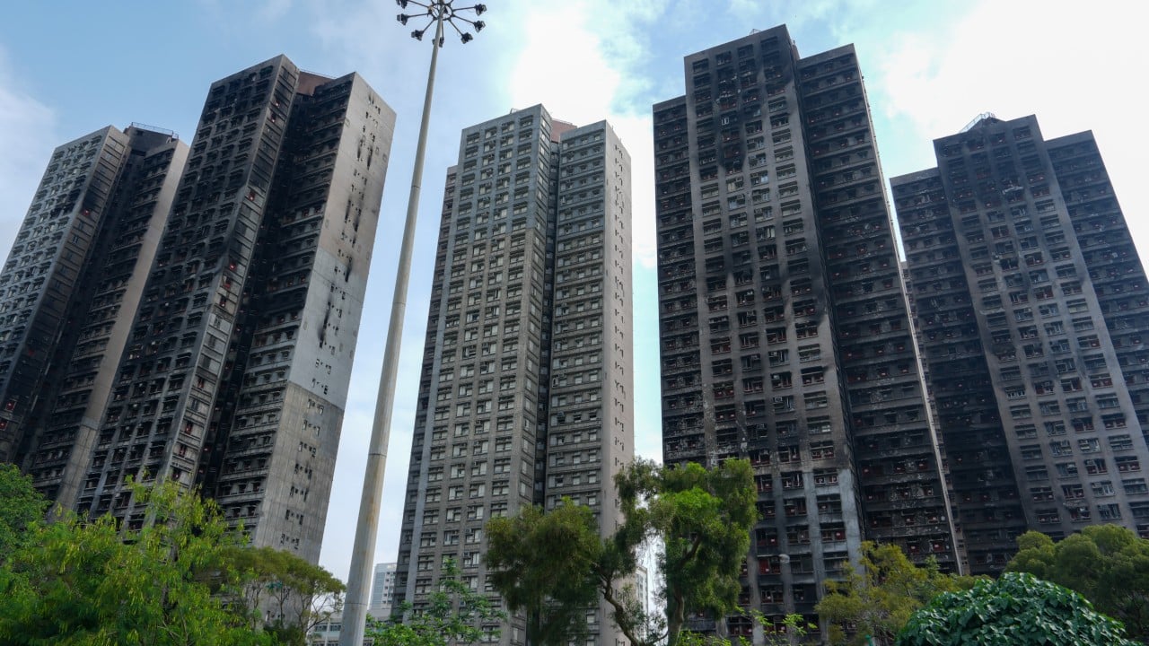 Wang Fuk Court family bid final farewell after salvaging remains of their home