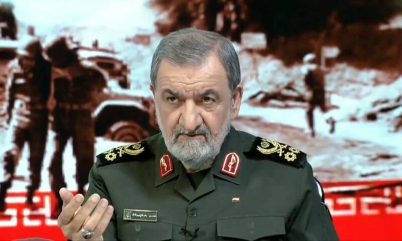 اللواء رضائي: إذا أراد العدو تجاوز الخطوط المرسومة فسيواجه رداً حاسماً من الجمهورية الإسلامية