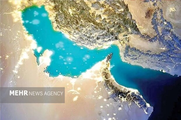 28 سفينة تعبر مضيق هرمز بتنسيق من الحرس الثوري الإيراني