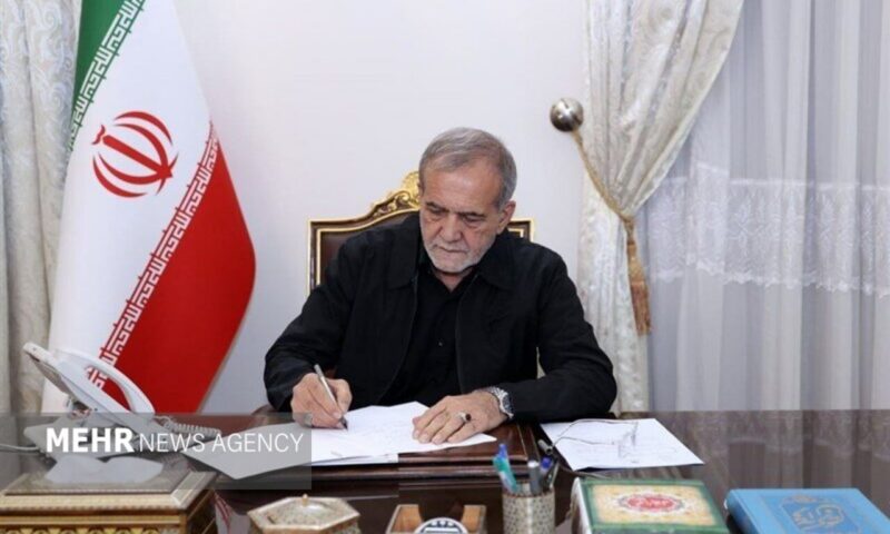 الرئيس بزشكيان: خرمشهر اليوم هي الخليج الفارسي ومضيق هرمز