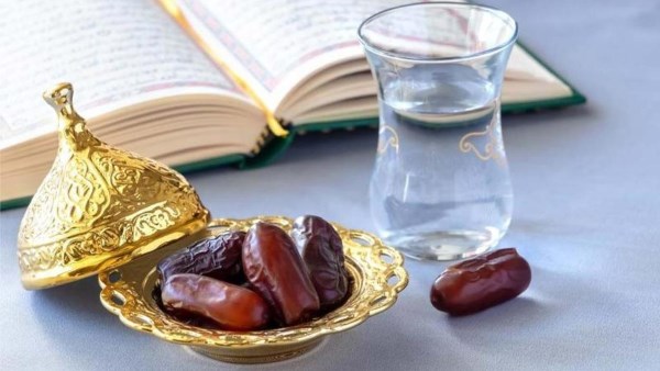 حكم من أكل أو شرب ناسيًا في صيام تسع ذى الحجة.. الإفتاء تجيب