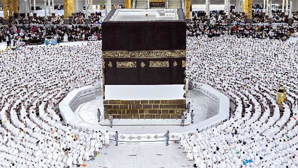أعمال الحج يوم النحر.. علي جمعة يوضح