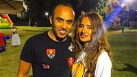 زينة تطالب جمهورها بالدعاء لشقيقها الراحل فى يوم عرفات: “قلبي واجعني أو ي”