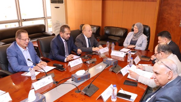 «التنمية الصناعية» و«مستثمري العاشر» تتحركان لحل تحديات المصانع وتسهيل التوسعات الصناعية