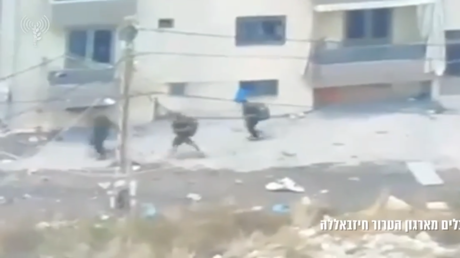 الجيش الإسرائيلي يعلن قصف مركز قيادة لحزب الله والقضاء على 5 عناصر جنوب لبنان (فيديو)