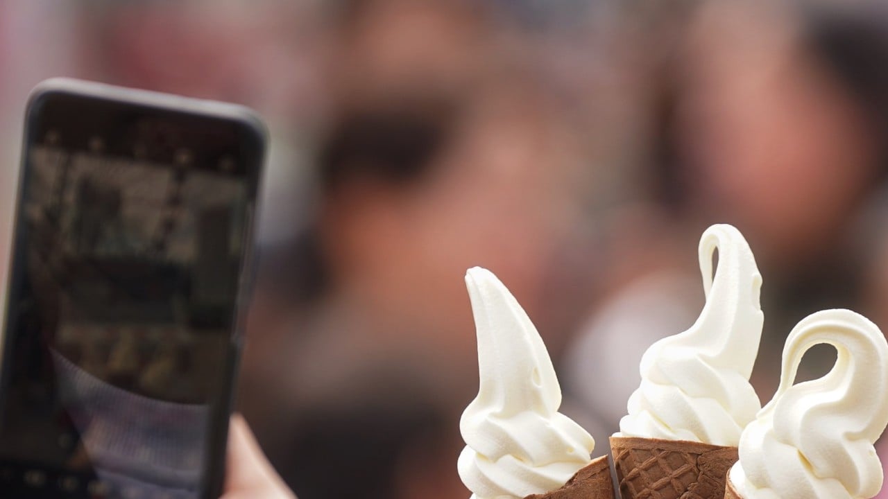 Hong Kong mobile ice cream vendor told to stop selling product due to bacteria
