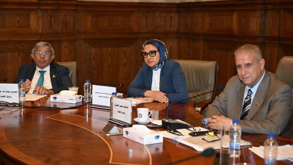 محافظ الوادي الجديد تشارك باجتماع لجنة الزراعة والري بمجلس الشيوخ