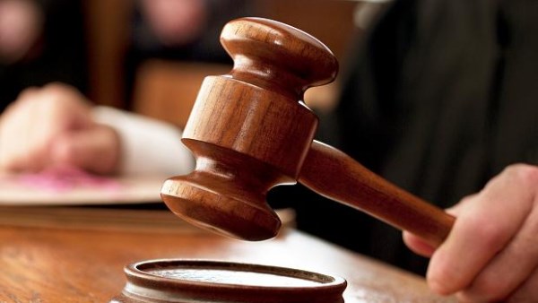 مات وهو بيترافع.. وفاة محامي بالإسكندرية داخل محكمة الدخيلة