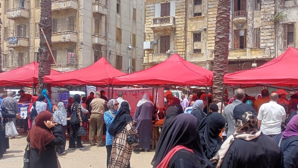 استعدادًا للعيد.. الإسكندرية تكثف أسواق اليوم الواحد لتوفير السلع