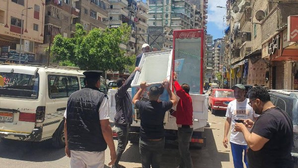 محافظ الإسكندرية يوجه باستمرار حملات إزالة الإشغالات بأحياء الإسكندرية