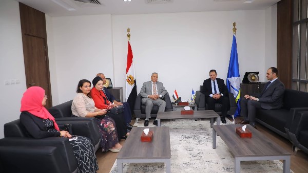محافظ دمياط يستقبل السفير الطايفى ووفد صندوق مكتبات مصر العامة