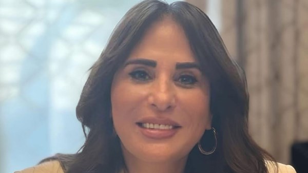 وزيرة الإسكان تتابع تنفيذ 37 محطة طاقة شمسية أعلى عمارات سكن لكل المصريين بحدائق العاصمة