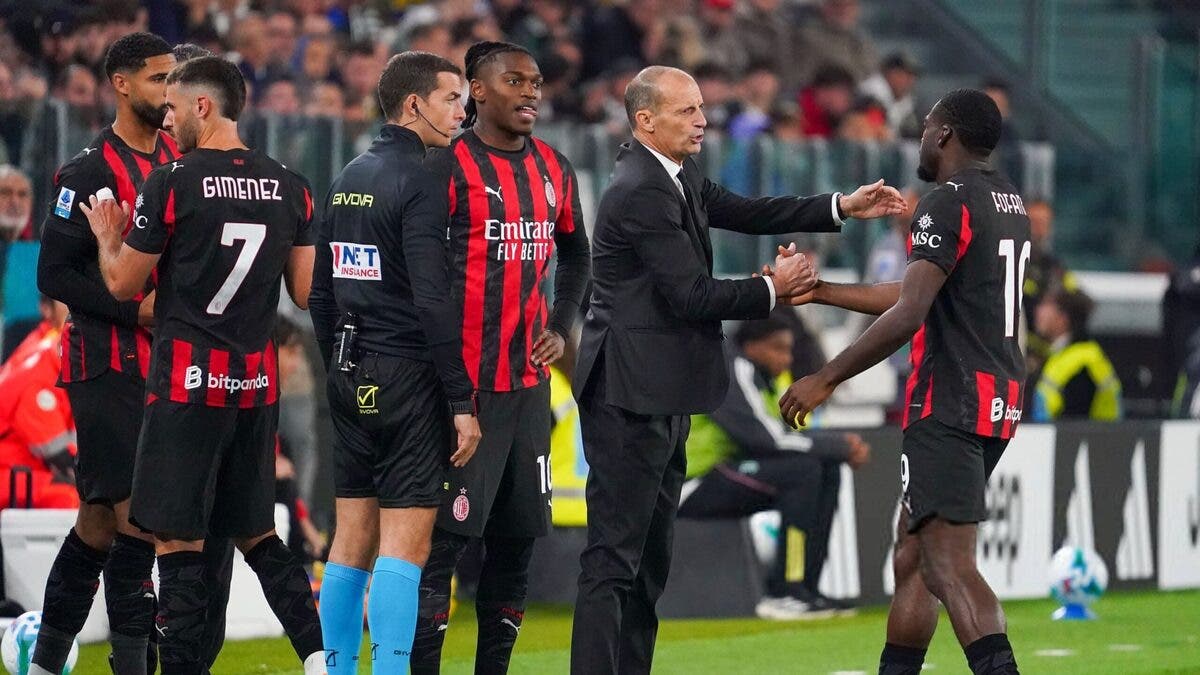 إقالة أليغري من تدريب ميلان عقب الغياب عن دوري الأبطال