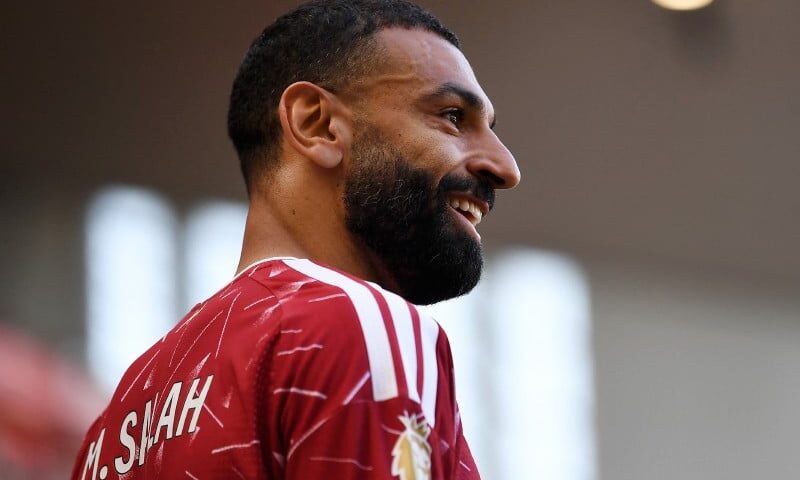 Salah starts for Liverpool in final game