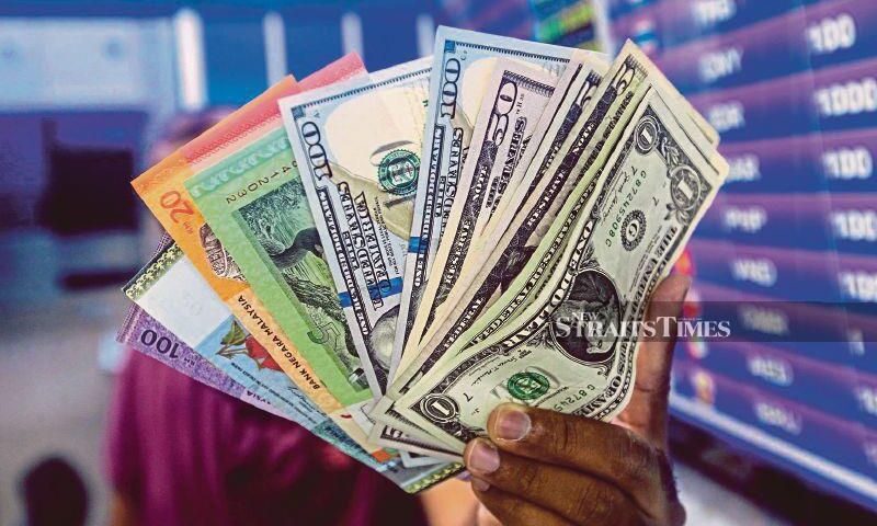 Ringgit closes lower against US dollar amid heightened Middle East tensions