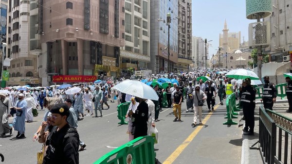 قبل التصعيد لعرفات .. رئيس بعثة الحج الرسمية يحذر من التعرض للشمس ويوجه نصائح هامة للحجاج