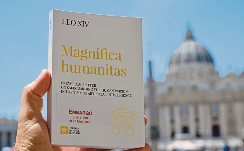 Leo  marks papacy with call to rein in AI