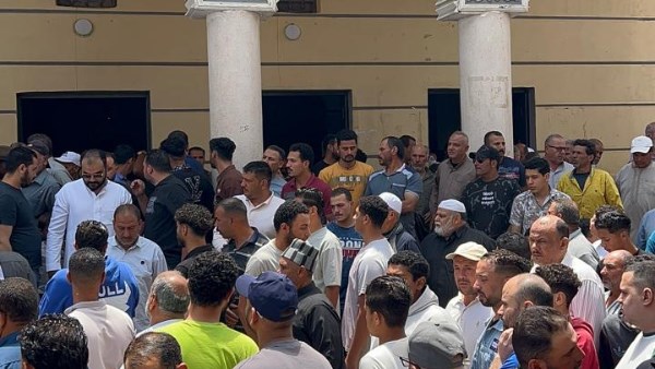رحل قبل زفافه…تشييع جثمان عريس قادما من السعودية بمسقط رأسه بالدقهلية