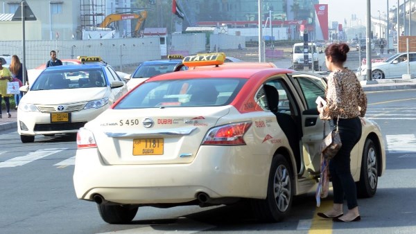 فاجعة أكتوبر| إحالة ذئب تطبيق شهير أنهى عذرية طالبة للجنايات.. خاص