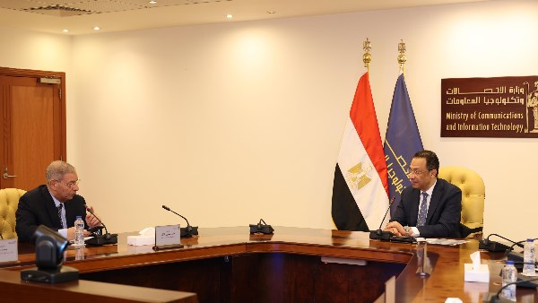 وزير الاتصالات يبحث مع شعبة الاقتصاد الرقمي والتكنولوجيا دعم الشركات الناشئة