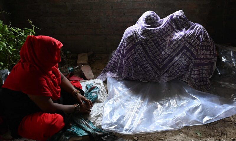 Migrants in India try to flee to Bangladesh fearing crackdown