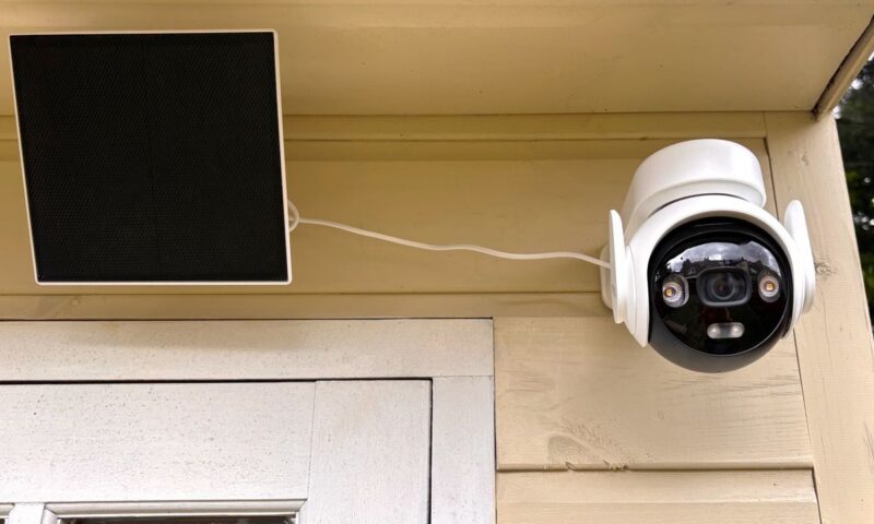 With 4G connectivity in addition to the usual Wi-Fi, the IMOU AOV PT is the ideal security camera for large properties