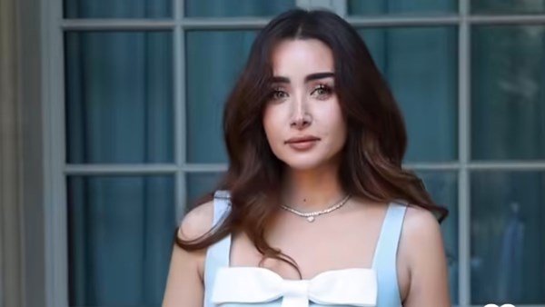 فستان لامع.. هنا الزاهد تخطف الأنظار بظهورها الأخير