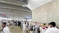 حجاج السياحة يقضون أيام التشريق بمخيمات منى وسط استقرار كامل ومتابعة لحظية