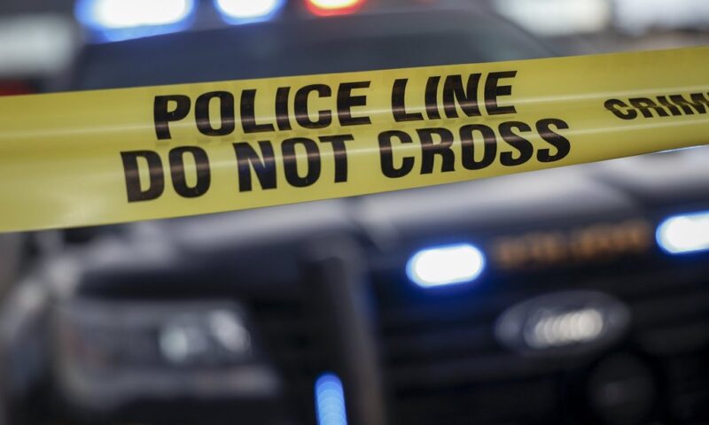 Ontario man dead after canoe capsizes, 2 B.C. people missing after falling off paddle boards