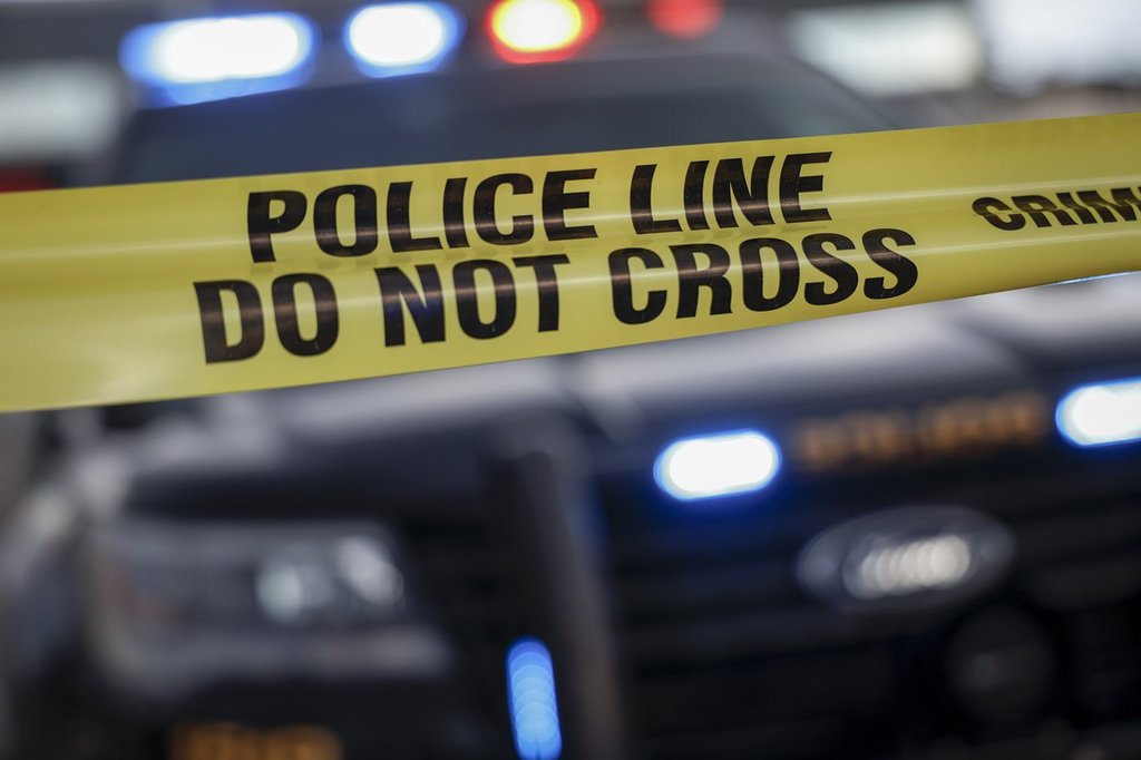 Ontario man dead after canoe capsizes, 2 B.C. people missing after falling off paddle boards