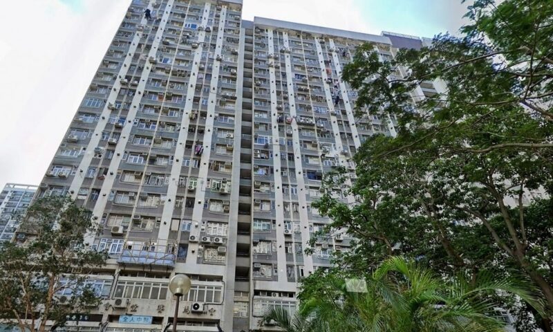 Police to investigate suspected airgun damage to window of Yuen Long flat