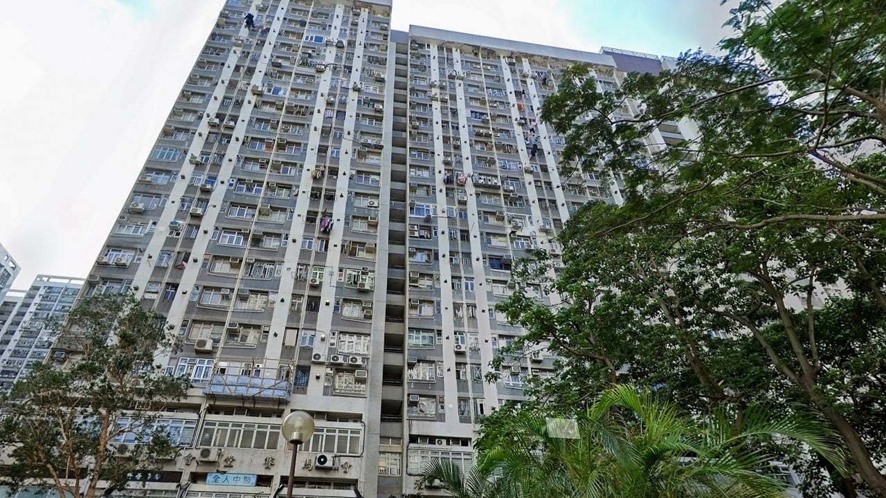 Police to investigate suspected airgun damage to window of Yuen Long flat