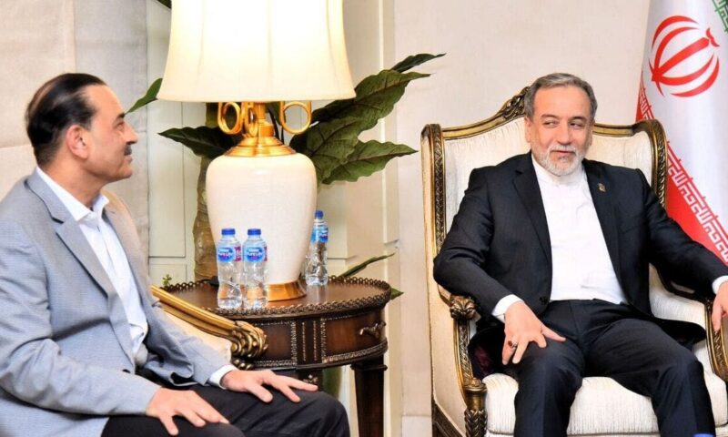 مصدر ل”العربية”: قائد الجيش الباكستاني لن يتوجه لطهران الليلة