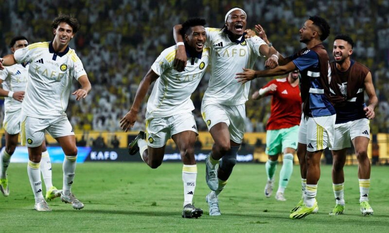 دوري النصر.. سر كومان والرقم 14