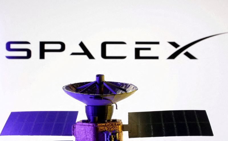 SpaceX’s Starship flight hits most targets in pre-IPO test