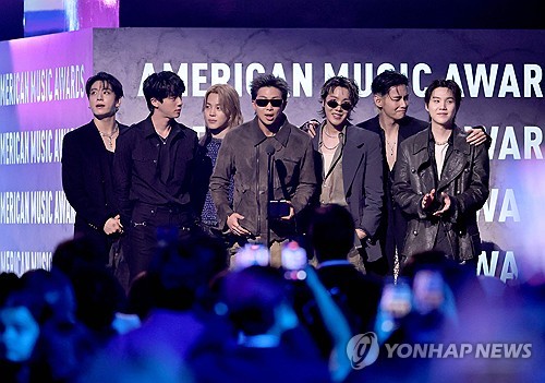 (3rd LD) BTS wins top prize again at American Music Awards