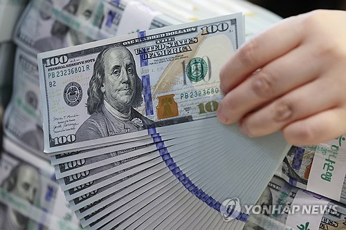 Foreign currency deposits rebound in April