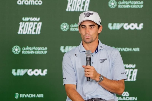 Co-leaders at LIV Golf Korea adopting attack mindset for final round