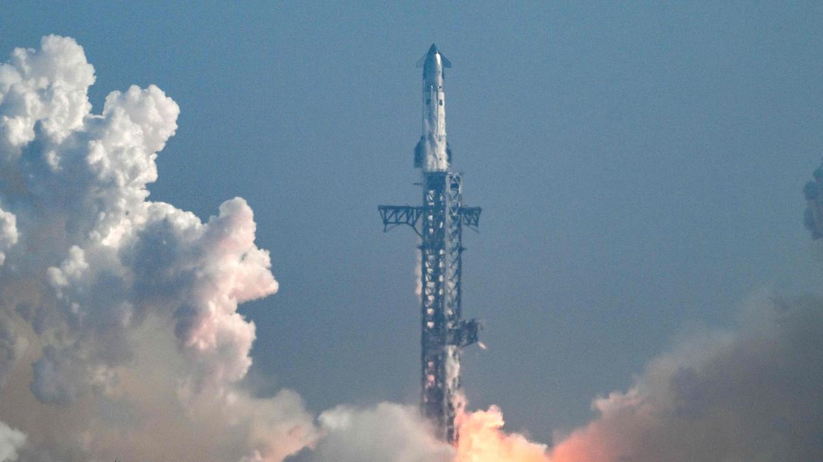 SpaceX launches its biggest, most beefed-up Starship yet on test flight