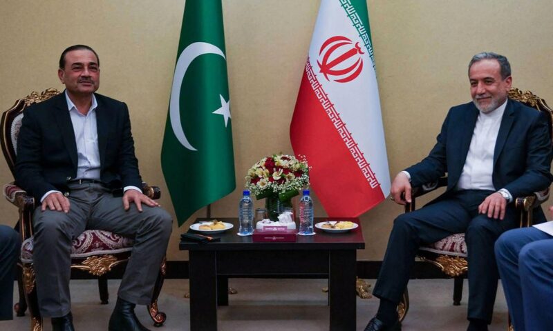 Pakistan Army Chief Munir and Iran FM Araghchi hold talks in Tehran to end West Asia conflict